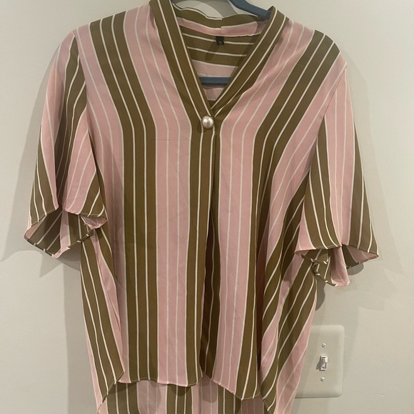 Women's Multicolor V Neck Short Sleeve Striped Outdoor Crop Top Size Medium - Picture 1 of 2